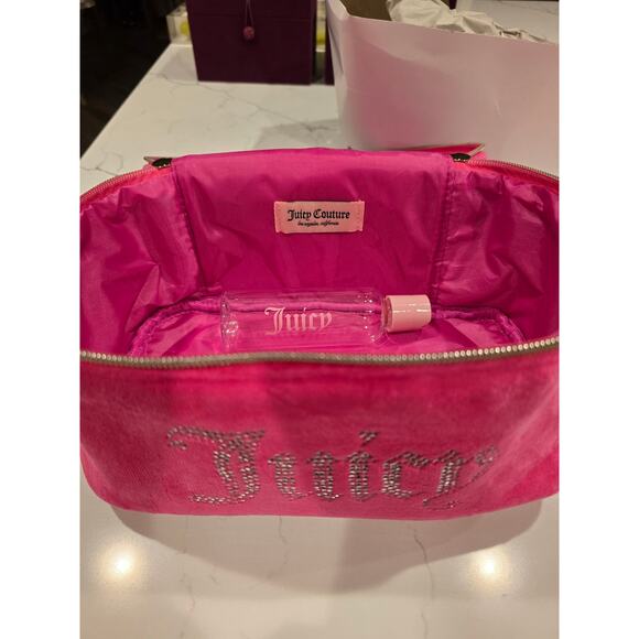 Juicy Couture Cosmetics Train Case - Picture 8 of 8